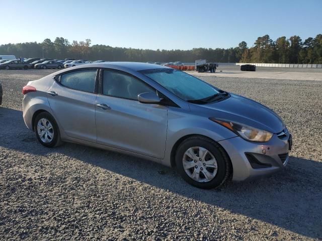 Photo 3 VIN: 5NPDH4AE0GH724618 - HYUNDAI ELANTRA SE 