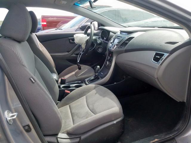 Photo 4 VIN: 5NPDH4AE0GH725364 - HYUNDAI ELANTRA SE 