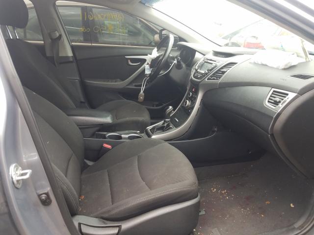 Photo 4 VIN: 5NPDH4AE0GH727096 - HYUNDAI ELANTRA SE 