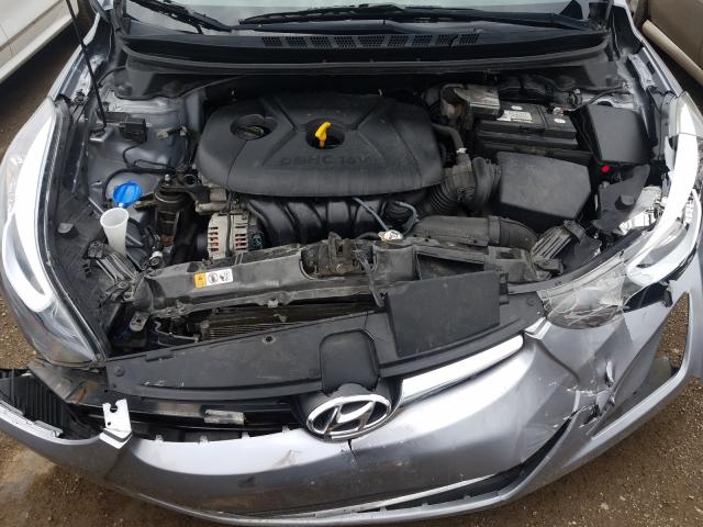 Photo 6 VIN: 5NPDH4AE0GH727096 - HYUNDAI ELANTRA SE 