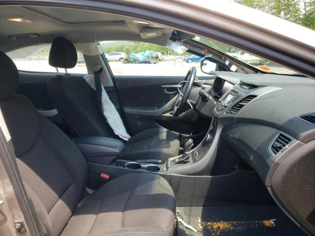 Photo 4 VIN: 5NPDH4AE0GH728684 - HYUNDAI ELANTRA SE 