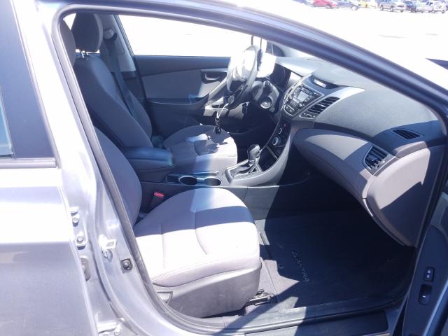 Photo 4 VIN: 5NPDH4AE0GH732377 - HYUNDAI ELANTRA SE 