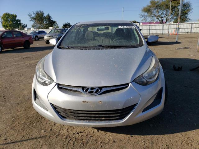 Photo 4 VIN: 5NPDH4AE0GH735361 - HYUNDAI ELANTRA SE 