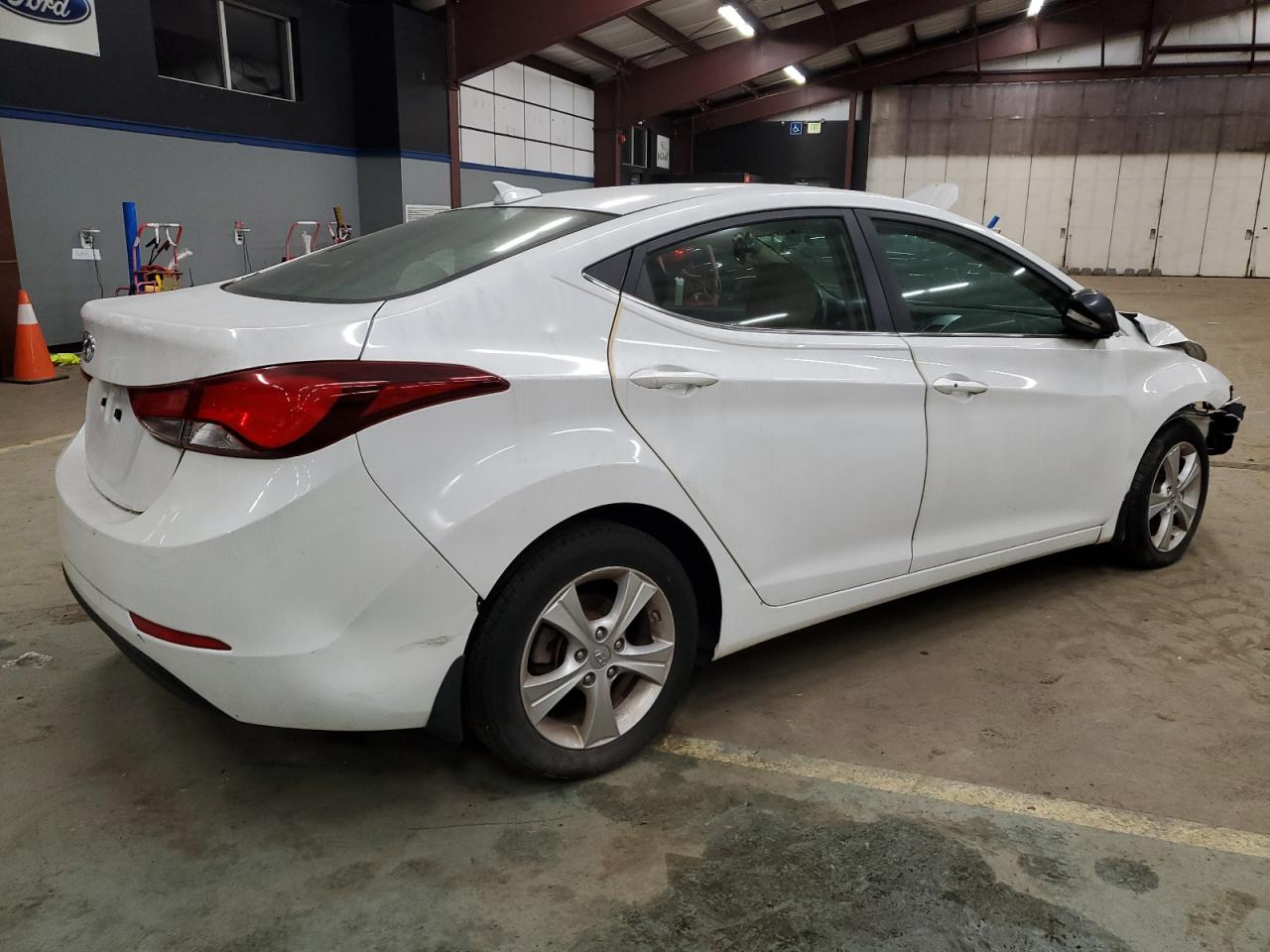 Photo 2 VIN: 5NPDH4AE0GH737160 - HYUNDAI ELANTRA 