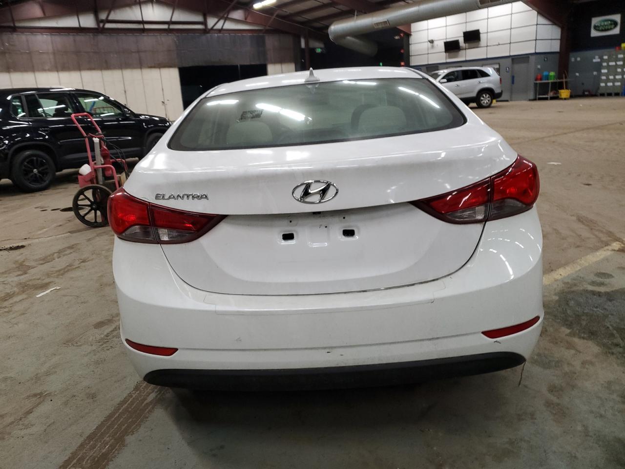 Photo 5 VIN: 5NPDH4AE0GH737160 - HYUNDAI ELANTRA 