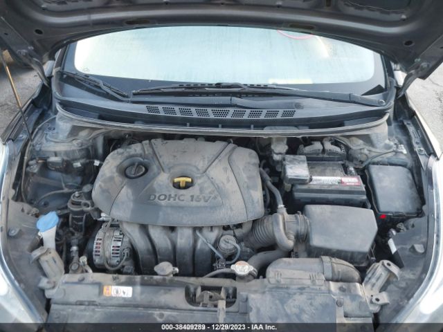 Photo 9 VIN: 5NPDH4AE0GH737644 - HYUNDAI ELANTRA 