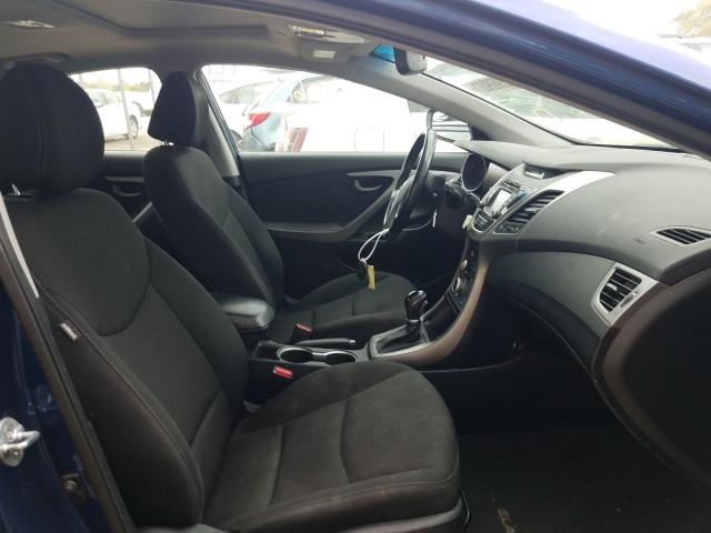 Photo 4 VIN: 5NPDH4AE0GH738812 - HYUNDAI ELANTRA SE 