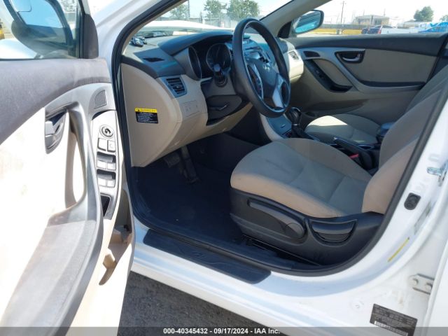 Photo 4 VIN: 5NPDH4AE0GH739846 - HYUNDAI ELANTRA 