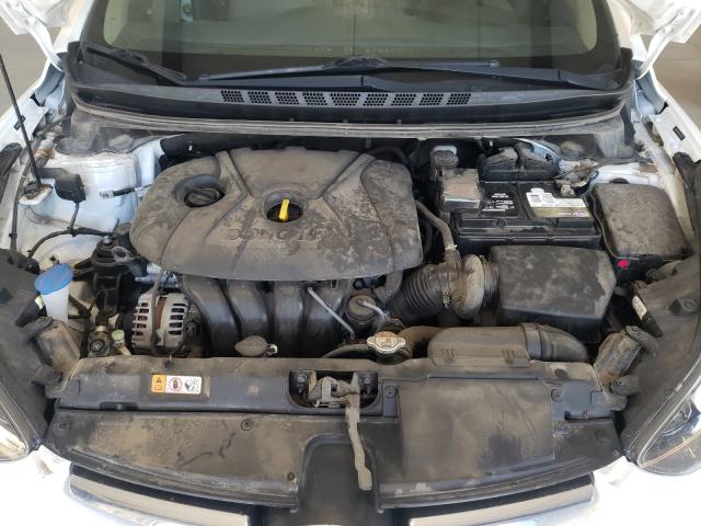 Photo 6 VIN: 5NPDH4AE0GH758333 - HYUNDAI ELANTRA SE 