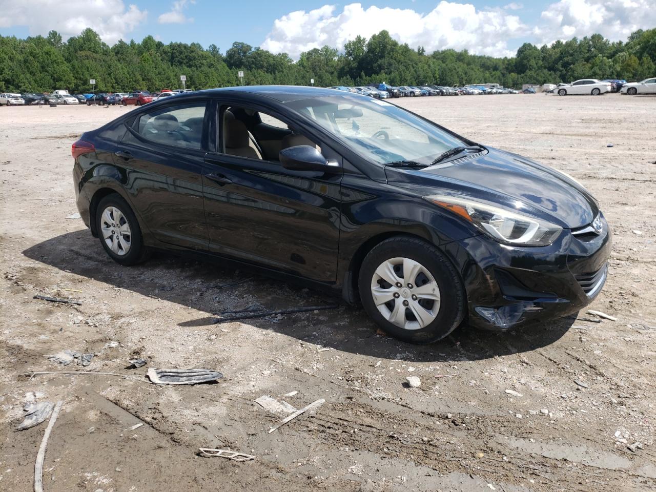 Photo 3 VIN: 5NPDH4AE0GH763029 - HYUNDAI ELANTRA 