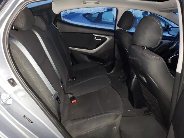 Photo 5 VIN: 5NPDH4AE0GH763497 - HYUNDAI ELANTRA SE 