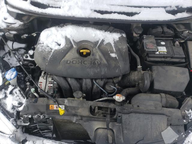 Photo 6 VIN: 5NPDH4AE0GH764570 - HYUNDAI ELANTRA SE 