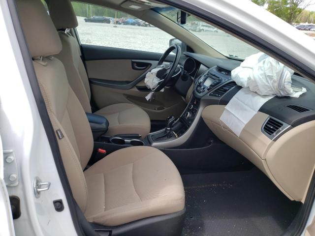 Photo 4 VIN: 5NPDH4AE0GH774774 - HYUNDAI ELANTRA SE 