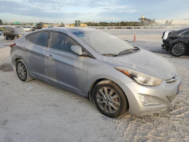 Photo 3 VIN: 5NPDH4AE0GH776105 - HYUNDAI ELANTRA SE 