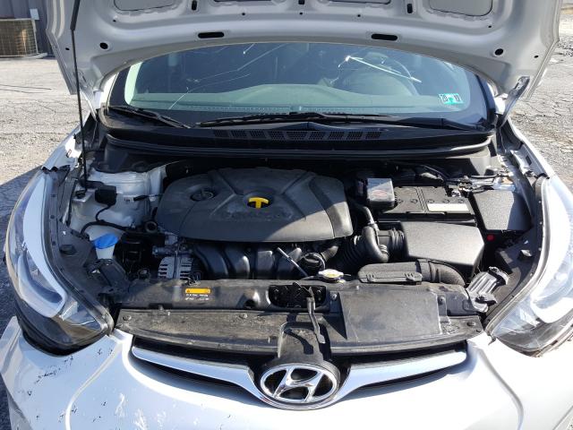 Photo 6 VIN: 5NPDH4AE0GH776217 - HYUNDAI ELANTRA 