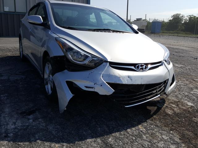 Photo 8 VIN: 5NPDH4AE0GH776217 - HYUNDAI ELANTRA 