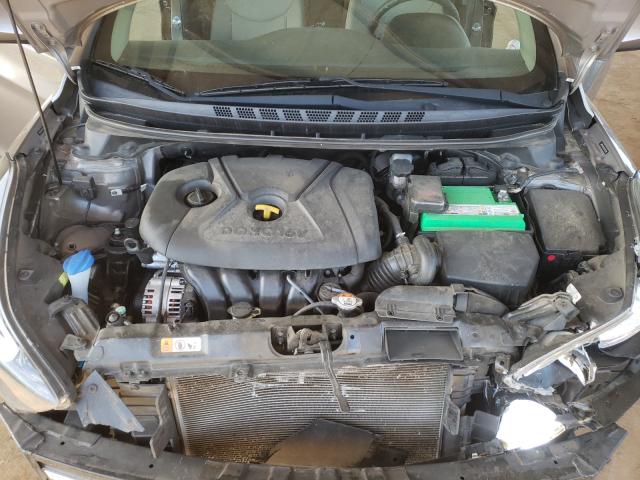 Photo 6 VIN: 5NPDH4AE0GH785208 - HYUNDAI ELANTRA SE 