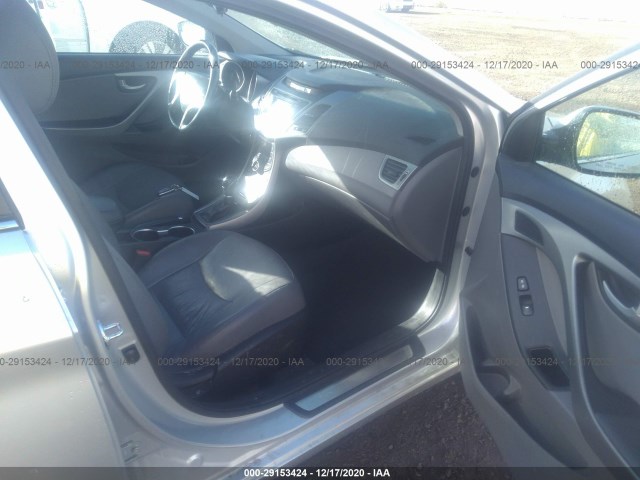 Photo 4 VIN: 5NPDH4AE0GH794748 - HYUNDAI ELANTRA 