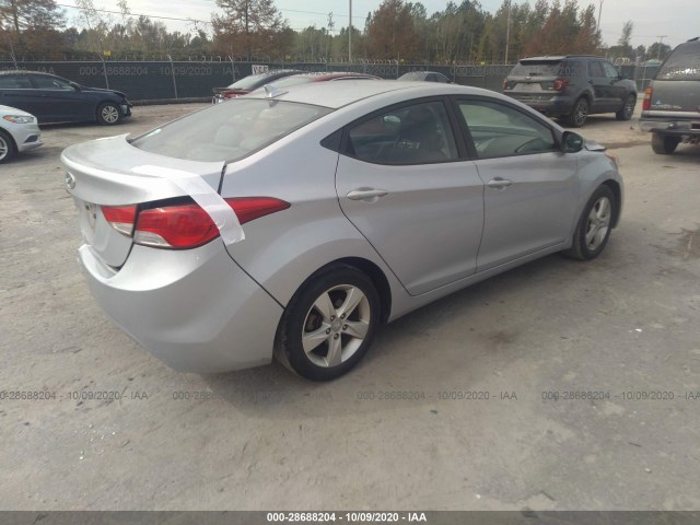 Photo 3 VIN: 5NPDH4AE1BH011090 - HYUNDAI ELANTRA 