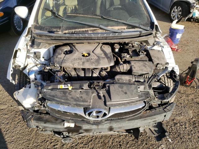 Photo 6 VIN: 5NPDH4AE1BH011168 - HYUNDAI ELANTRA GL 