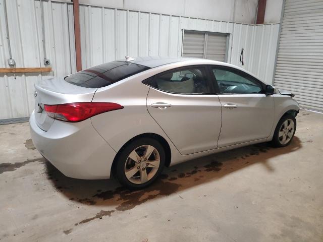 Photo 2 VIN: 5NPDH4AE1BH013762 - HYUNDAI ELANTRA 