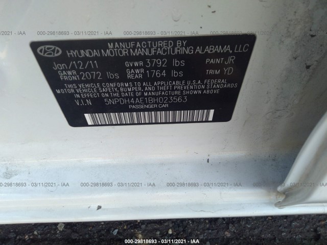 Photo 8 VIN: 5NPDH4AE1BH023563 - HYUNDAI ELANTRA 