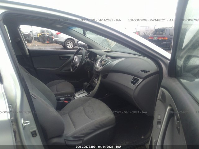 Photo 4 VIN: 5NPDH4AE1BH023983 - HYUNDAI ELANTRA 