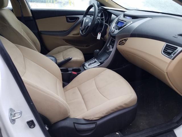 Photo 4 VIN: 5NPDH4AE1BH027855 - HYUNDAI ELANTRA GL 