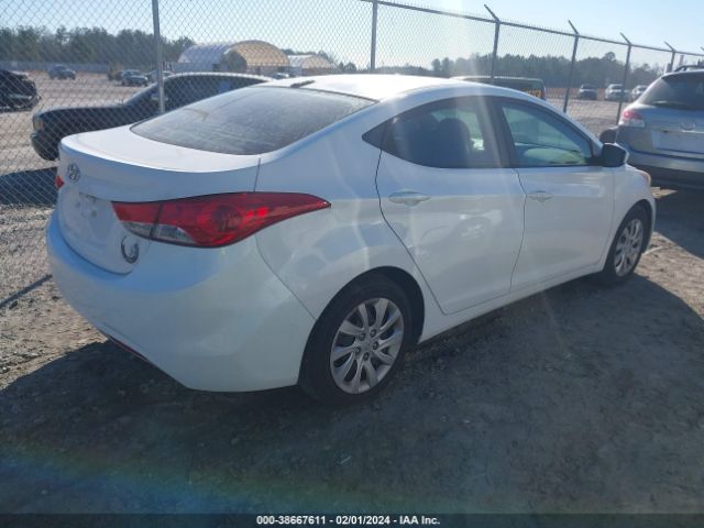 Photo 3 VIN: 5NPDH4AE1BH029461 - HYUNDAI ELANTRA 