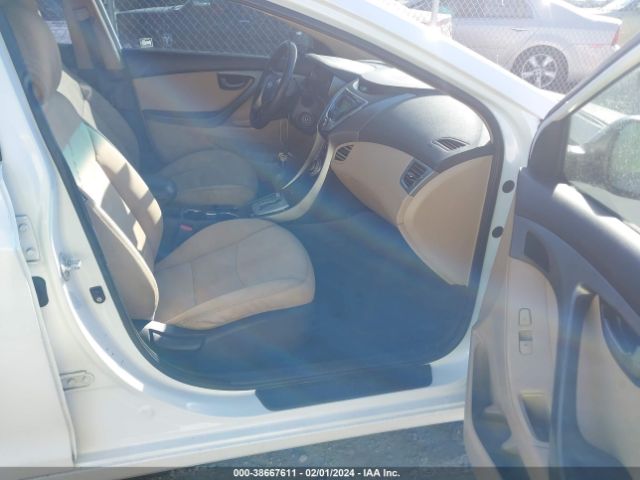 Photo 4 VIN: 5NPDH4AE1BH029461 - HYUNDAI ELANTRA 