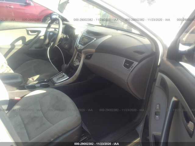 Photo 4 VIN: 5NPDH4AE1BH032912 - HYUNDAI ELANTRA 