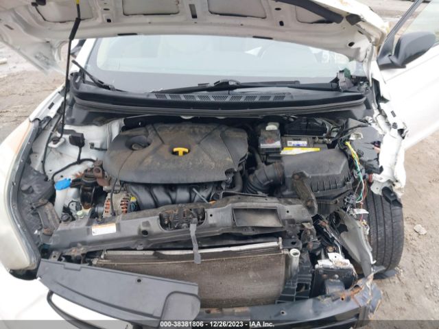 Photo 9 VIN: 5NPDH4AE1BH047667 - HYUNDAI ELANTRA 