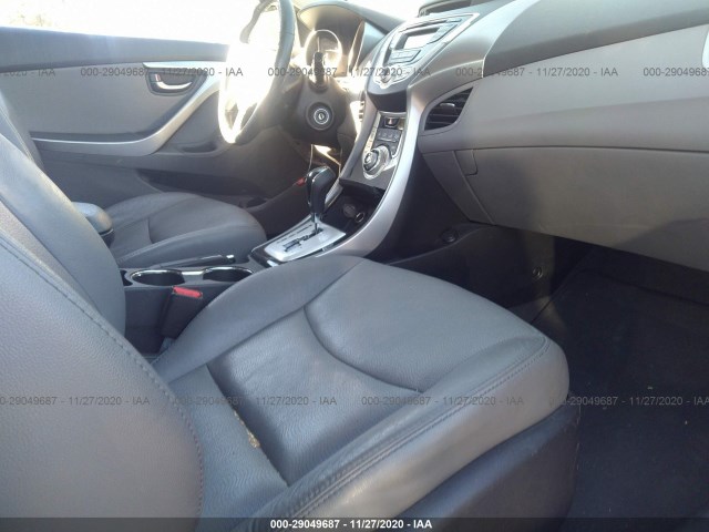 Photo 4 VIN: 5NPDH4AE1BH049810 - HYUNDAI ELANTRA 