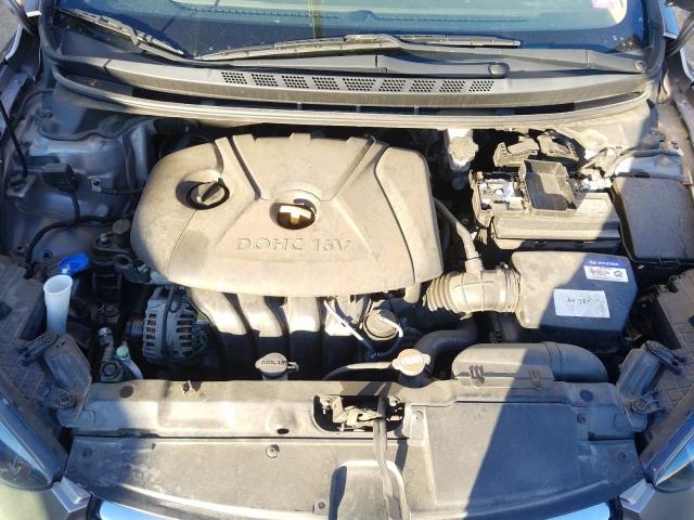 Photo 6 VIN: 5NPDH4AE1CH063899 - HYUNDAI ELANTRA GL 