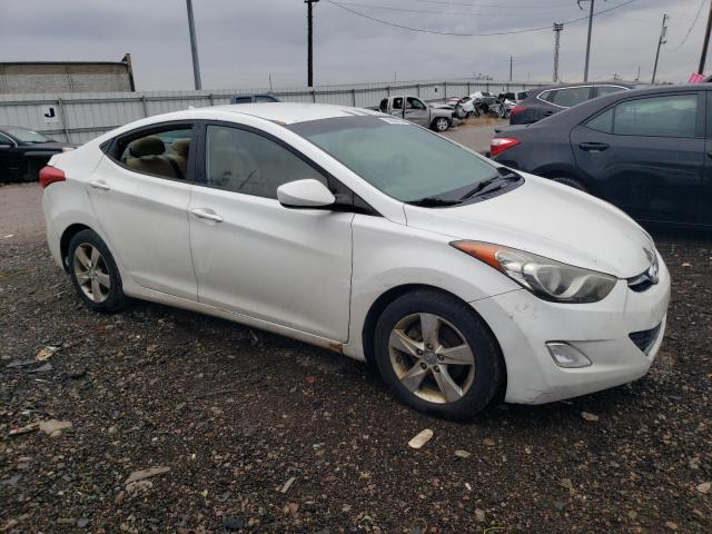 Photo 3 VIN: 5NPDH4AE1CH071131 - HYUNDAI ELANTRA 