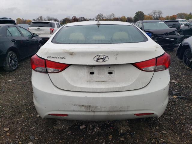 Photo 5 VIN: 5NPDH4AE1CH071131 - HYUNDAI ELANTRA 