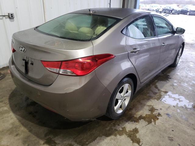 Photo 3 VIN: 5NPDH4AE1CH071596 - HYUNDAI ELANTRA GL 