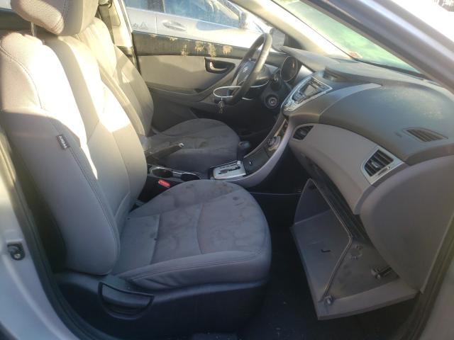 Photo 4 VIN: 5NPDH4AE1CH072859 - HYUNDAI ELANTRA GL 