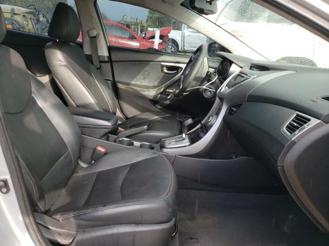 Photo 4 VIN: 5NPDH4AE1CH081240 - HYUNDAI ELANTRA 