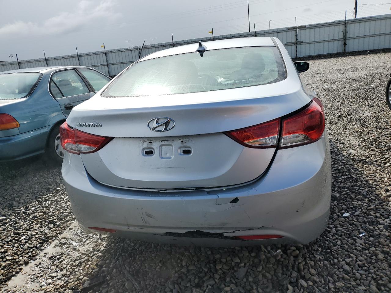 Photo 5 VIN: 5NPDH4AE1CH095588 - HYUNDAI ELANTRA 