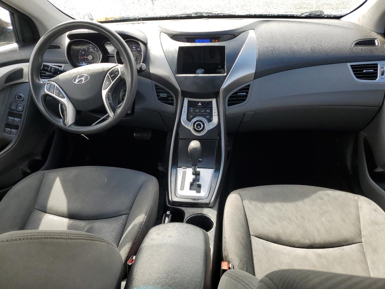 Photo 7 VIN: 5NPDH4AE1CH095588 - HYUNDAI ELANTRA 