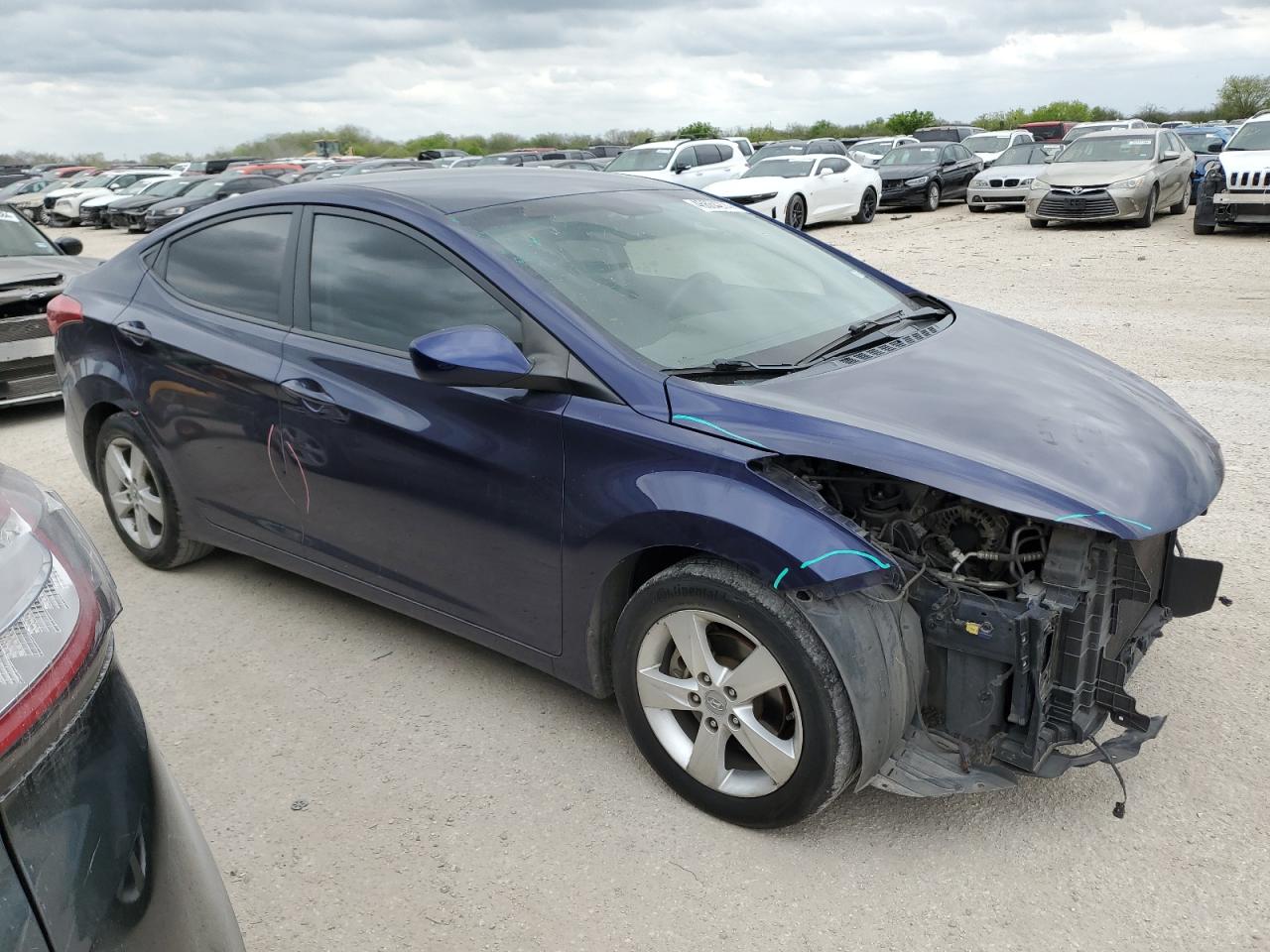 Photo 3 VIN: 5NPDH4AE1CH100403 - HYUNDAI ELANTRA 