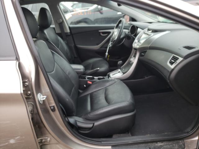 Photo 4 VIN: 5NPDH4AE1CH102104 - HYUNDAI ELANTRA GL 