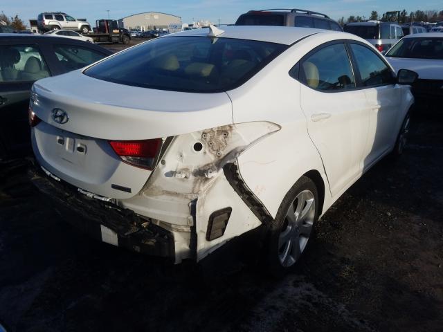 Photo 3 VIN: 5NPDH4AE1CH110977 - HYUNDAI ELANTRA GL 