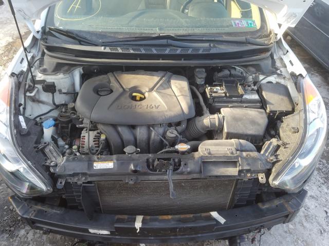 Photo 6 VIN: 5NPDH4AE1CH110977 - HYUNDAI ELANTRA GL 