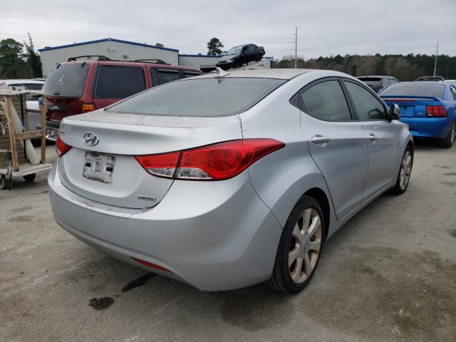 Photo 3 VIN: 5NPDH4AE1CH111580 - HYUNDAI ELANTRA GL 