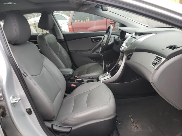 Photo 4 VIN: 5NPDH4AE1CH111580 - HYUNDAI ELANTRA GL 