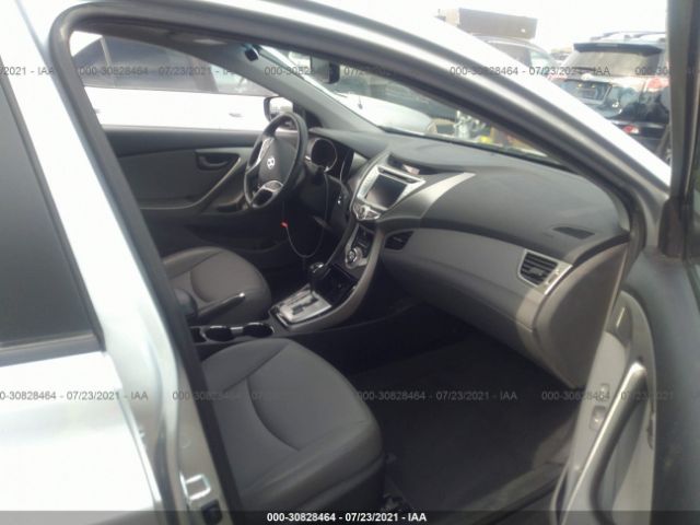 Photo 4 VIN: 5NPDH4AE1CH112342 - HYUNDAI ELANTRA 