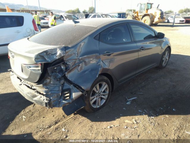 Photo 3 VIN: 5NPDH4AE1CH114687 - HYUNDAI ELANTRA 