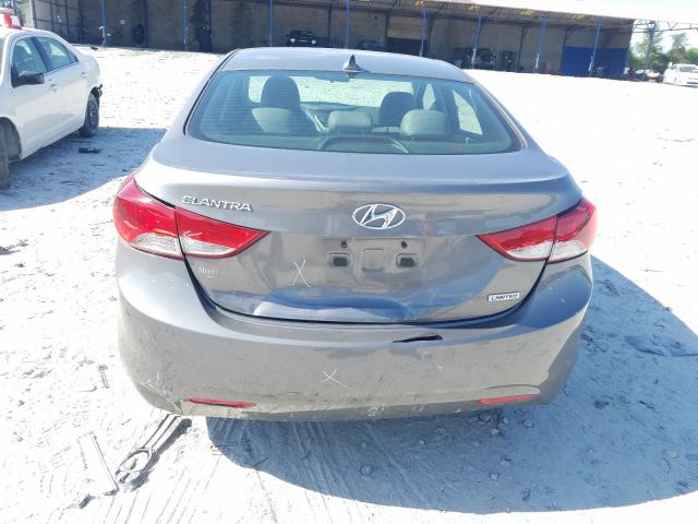 Photo 8 VIN: 5NPDH4AE1CH117606 - HYUNDAI ELANTRA GL 